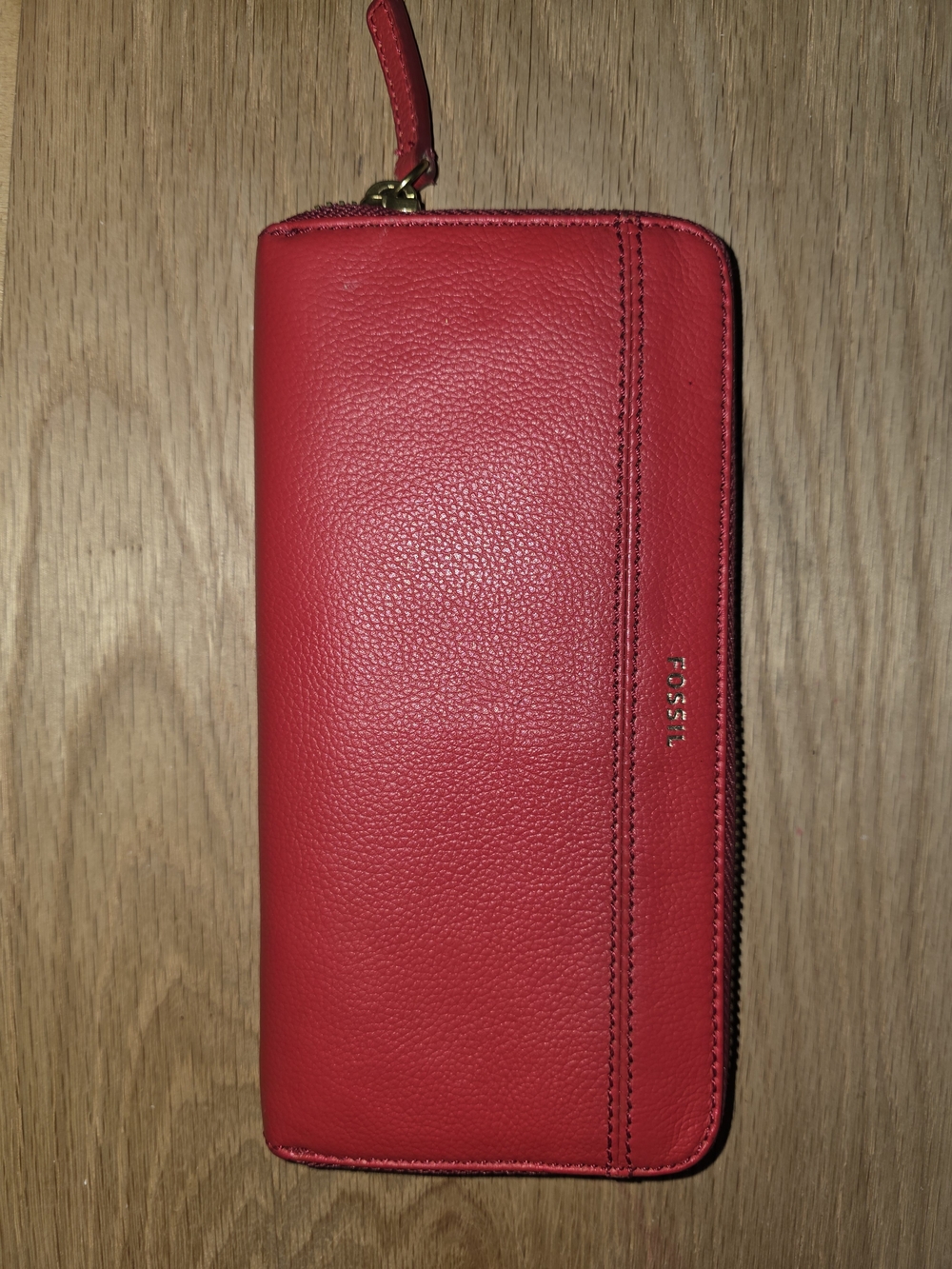 Fossil Women's Red Zip-Around Wallet